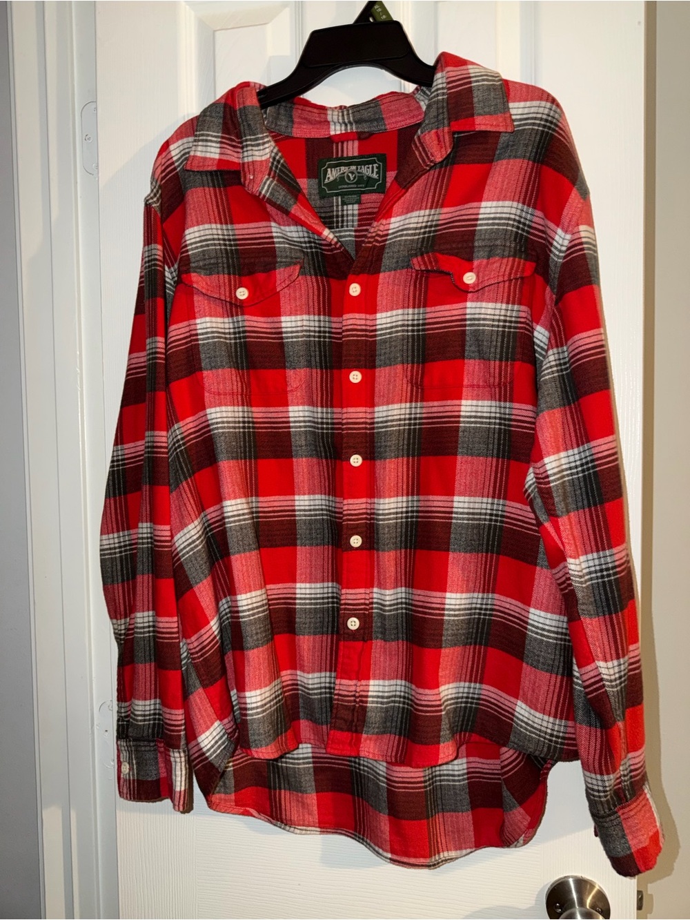American Eagle Outfitters Red Black White Plaid Button-Down Shirt